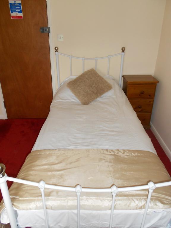The Glan Yr Afon Inn Holywell (Flintshire) Quarto foto