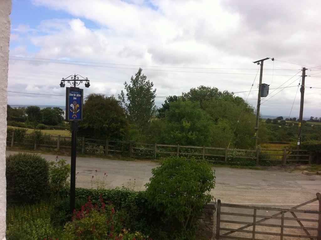 The Glan Yr Afon Inn Holywell (Flintshire) Quarto foto